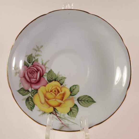 Royal Grafton 1950s Pink and Yellow Roses with blue shade Teacup & saucer - Picture 7 of 9